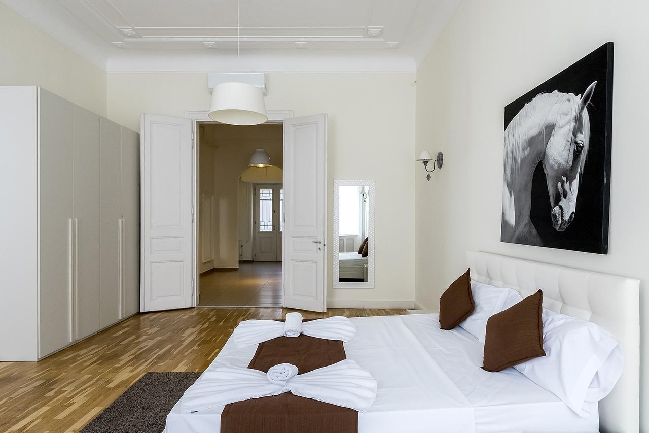 Luxury&Panorama Apartments Budapeste Exterior foto